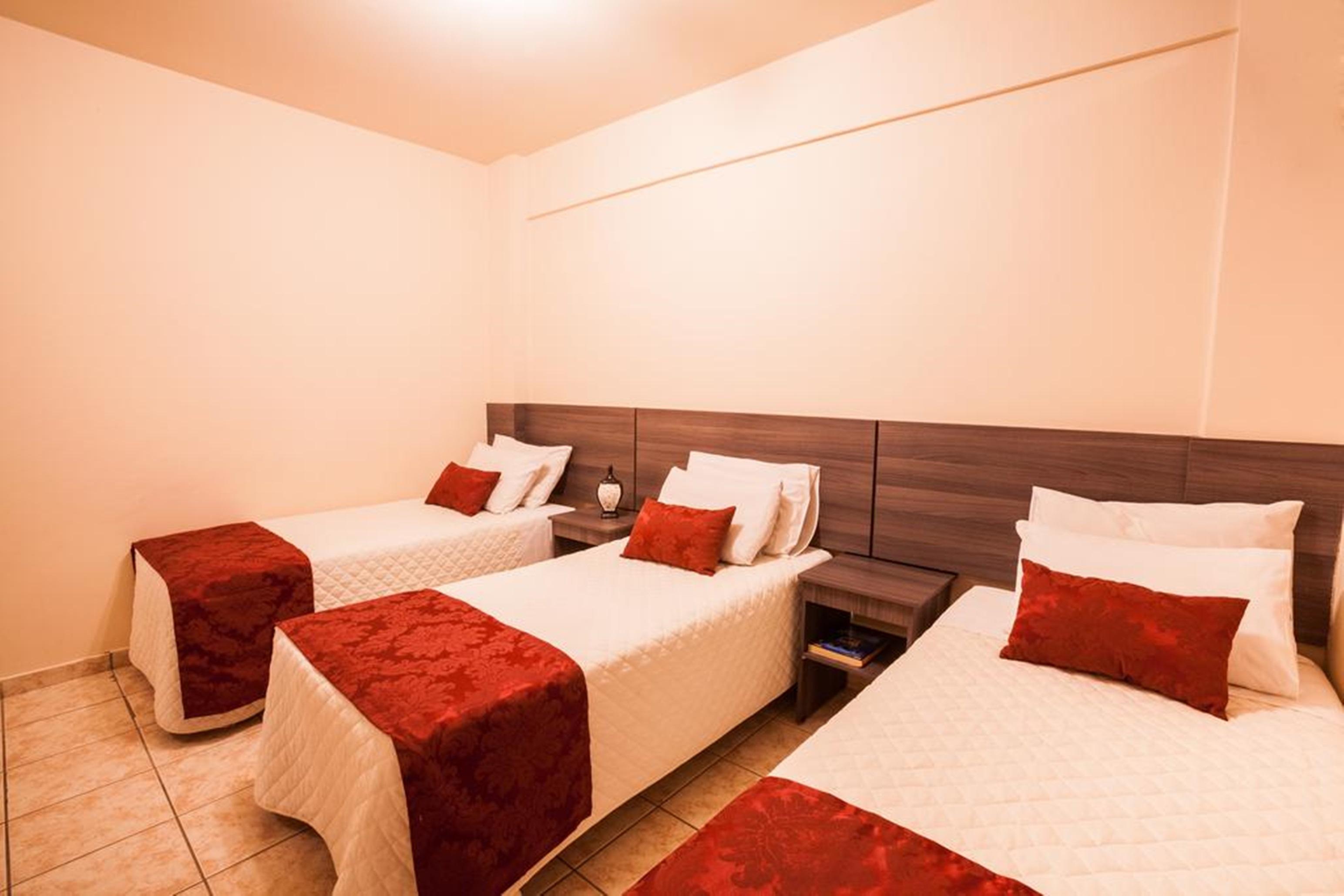 Oft Garden Hotel 戈亚尼亚 外观 照片