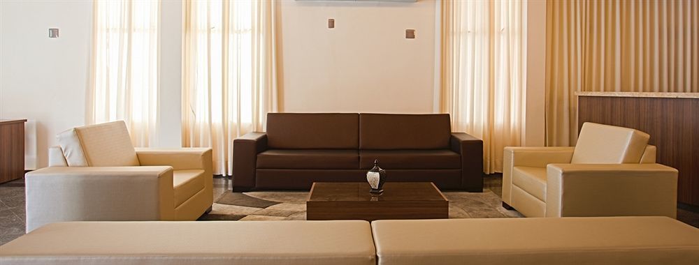 Oft Garden Hotel 戈亚尼亚 外观 照片